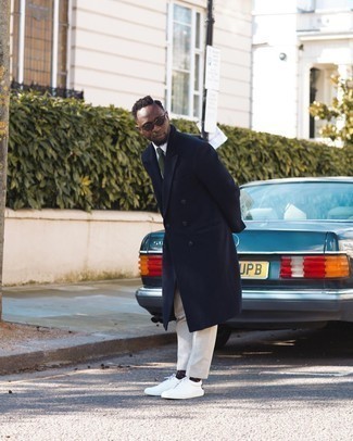 С чем носить темно-бирюзовый галстук мужчине