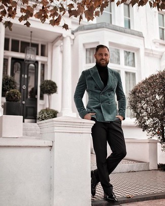 С чем носить темно-бирюзовый бархатный пиджак мужчине