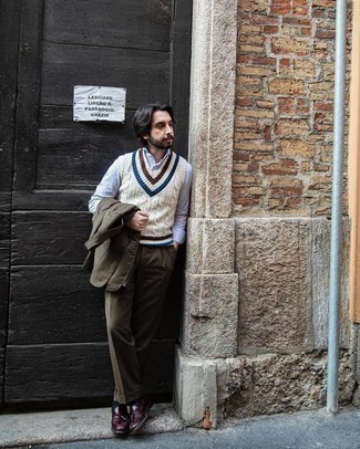 С чем носить темно-бирюзовый шерстяной костюм