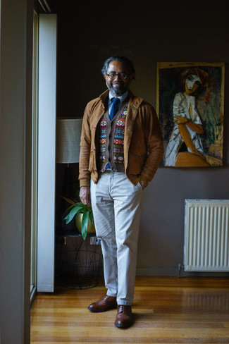 Какие брюки чинос носить с табачными брогами