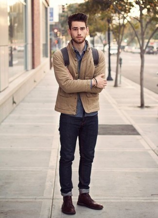 С чем носить табачный рюкзак из плотной ткани мужчине