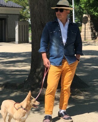 Какие монки носить с табачными брюками чинос