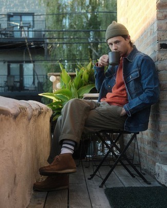 Какие свитшоты носить с табачными брюками чинос