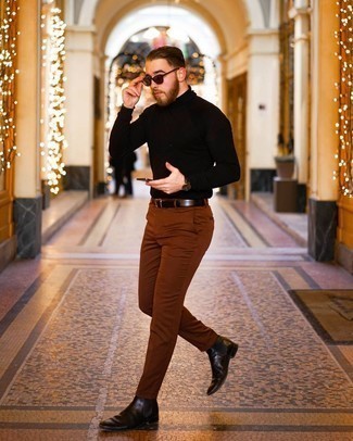 Какие водолазки носить с табачными брюками чинос