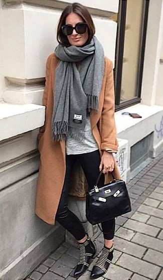 С чем носить табачное пальто женщине