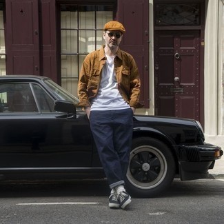 С чем носить табачную кепку мужчине