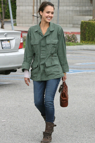 С чем носить табачные кожаные ботинки женщине