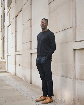 С чем носить табачные кожаные низкие кеды мужчине