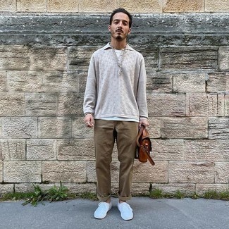 С чем носить табачную сумку почтальона