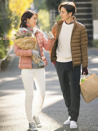 С чем носить табачную куртку-пуховик мужчине