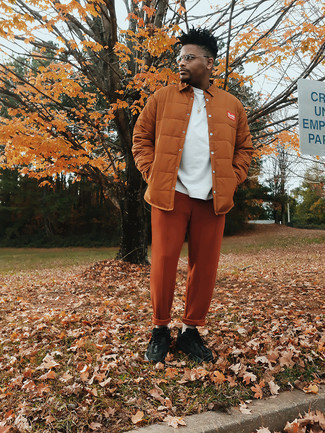 С чем носить табачную стеганую куртку мужчине