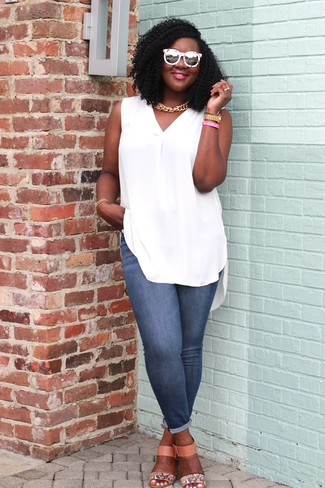 С чем носить табачные босоножек женщине