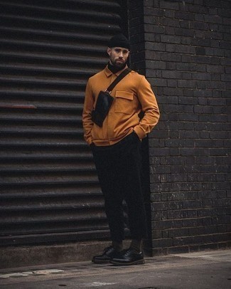 С чем носить табачную куртку-рубашку мужчине