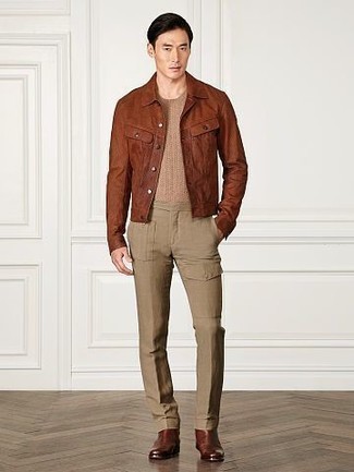 С чем носить табачную куртку-рубашку мужчине