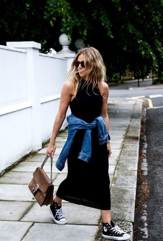 С чем носить табачную замшевую сумку женщине