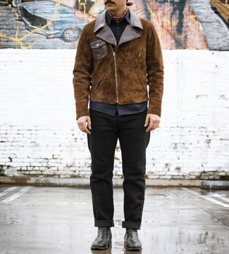 С чем носить табачную замшевую косуху мужчине