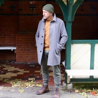 Какие спортивные штаны носить с табачным свитшотем мужчине