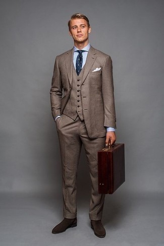 С чем носить табачный костюм-тройку