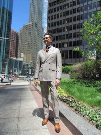 С чем носить табачный галстук мужчине