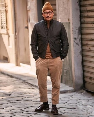 Какие бомберы носить с табачной водолазкой мужчине