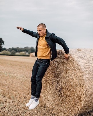 Какие джинсы носить с табачной водолазкой мужчине