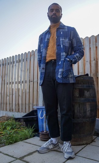 Какие джинсы носить с табачной водолазкой мужчине