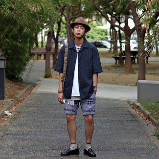 С чем носить табачную шерстяную шляпу мужчине