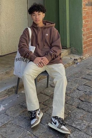 С чем носить большую сумку мужчине