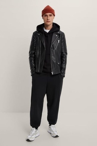 С чем носить спортивный костюм мужчине