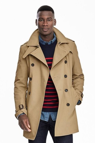 Как носить плащ с свитером с круглым вырезом мужчине