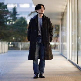 С чем носить плащ мужчине