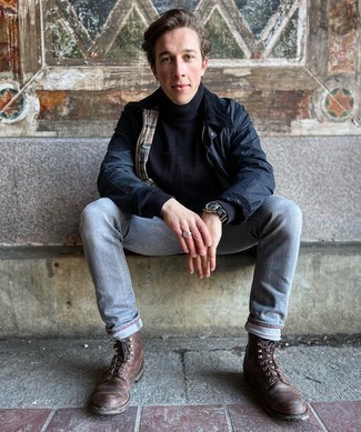 Как носить водолазку с повседневными ботинками мужчине