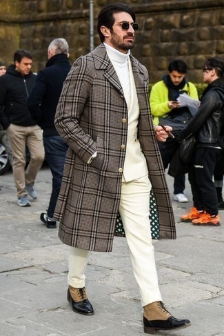 Как носить водолазку с классическими ботинками мужчине