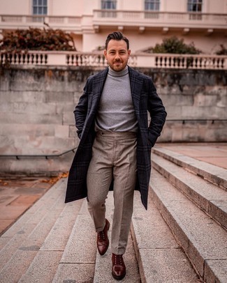 Как носить водолазку с классическими ботинками мужчине