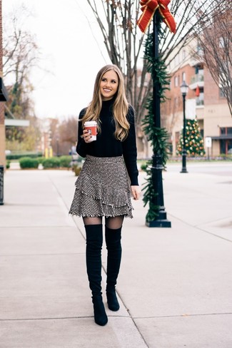 Как носить водолазку с ботфортами