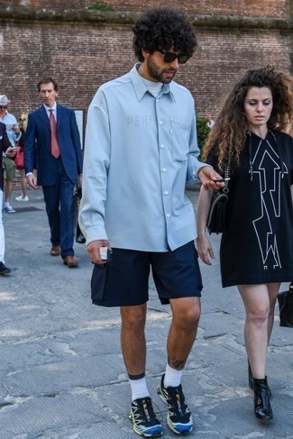 Как носить водолазку с шортами мужчине