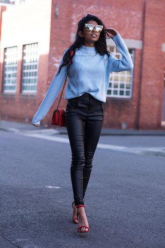 Как носить водолазку с узкими брюками