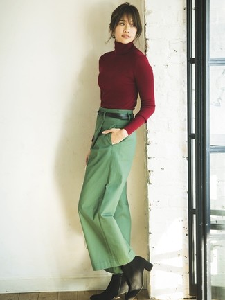 Как носить водолазку с широкими брюками