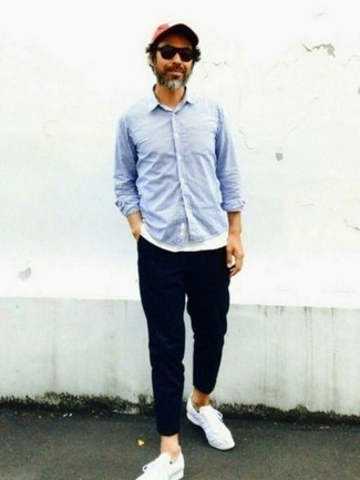Мужская бело-синяя рубашка с длинным рукавом в вертикальную полоску от Versace