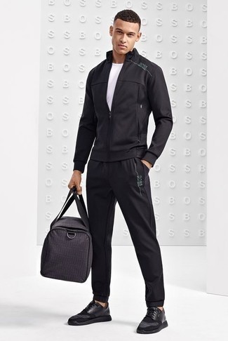 Мужской черный спортивный костюм от Versace Collection
