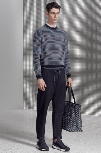 Мужской темно-серый свитер с круглым вырезом в горизонтальную полоску от Y/Project