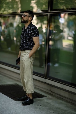 Мужская черно-белая рубашка с коротким рукавом с цветочным принтом от Saint Laurent