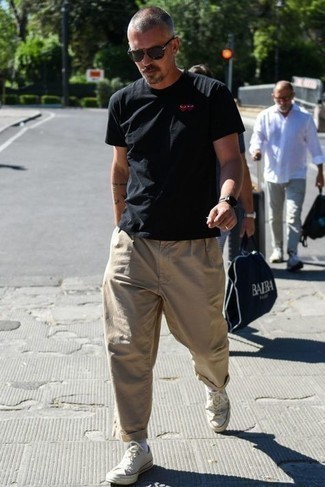 Мужская черная футболка с круглым вырезом с вышивкой от Givenchy