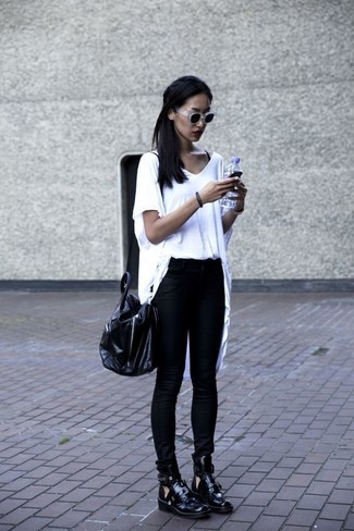 С чем носить свитер с v-образным вырезом женщине