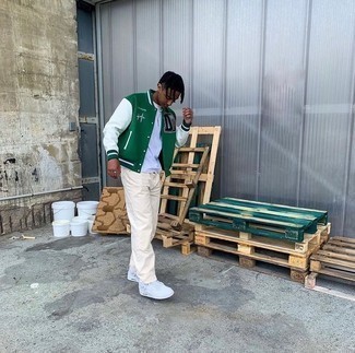 С чем носить университетскую куртку мужчине