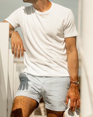 С чем носить шорты в вертикальную полоску мужчине