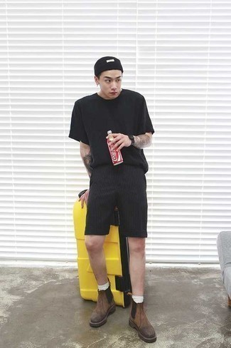 С чем носить шорты в вертикальную полоску мужчине