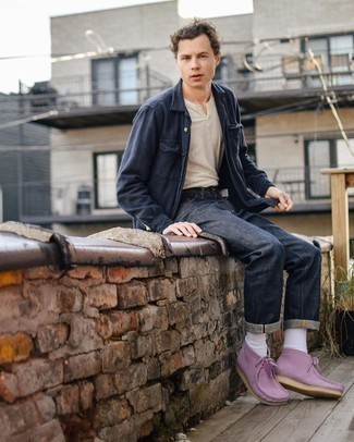 С чем носить фиолетовые ботинки мужчине