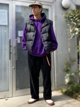 С чем носить фиолетовый худи мужчине
