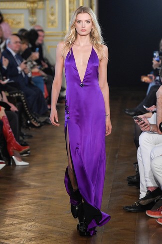 С чем носить фиолетовое сатиновое платье